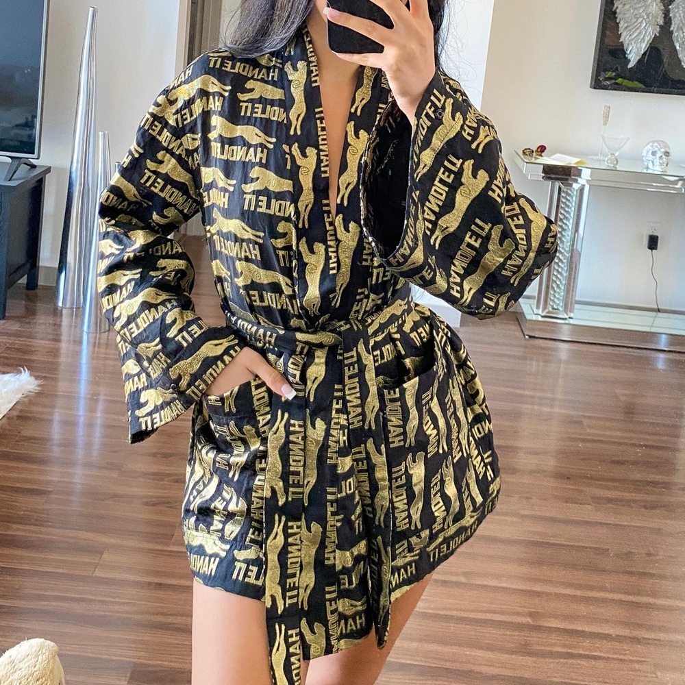 DylanLex Gold & Metallic Handled It Tie Robe Size XS